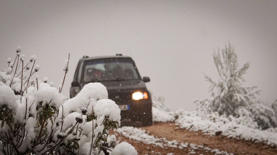 Kdy přezouvat: pravidlo 7 °C a co říká zákon